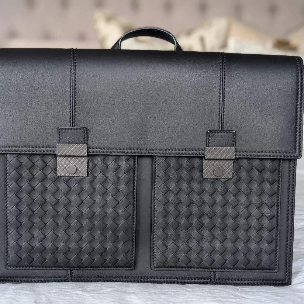 Bottega Veneta Black Leather Men's Bag